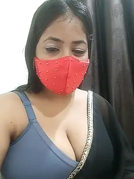 Snapshot of Hunny_91 chatting on July 26, 2026, 5:53 pm Hunny 91 online show from July 26, 2026, 5:53 pm