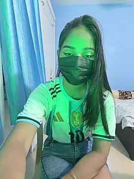 Snapshot of Muskan_alveera18 chatting on July 17, 2026, 2:24 pm Muskan alveera18 online show from July 17, 2026, 2:24 pm