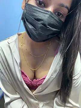 Snapshot of Muskan_alveera18 chatting on July 21, 2026, 3:58 pm Muskan alveera18 online show from July 21, 2026, 3:58 pm