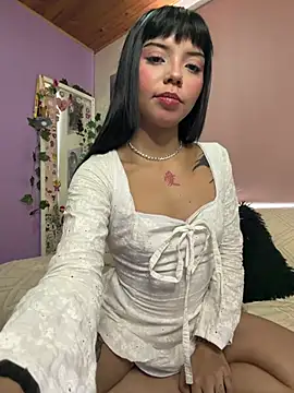 AlanaStormm online show from July 18, 2026, 1:26 pm