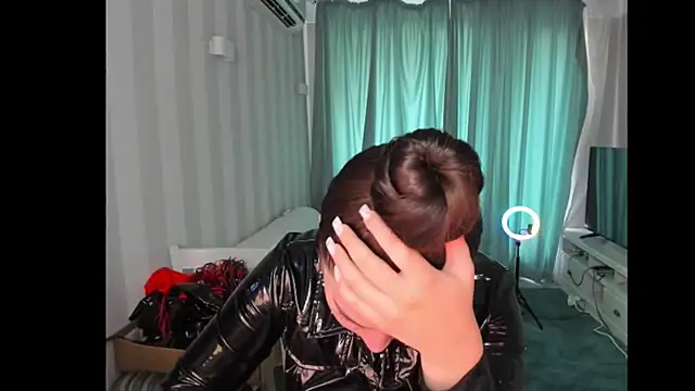 LatexDominatrix online show from July 15, 2026, 4:29 am