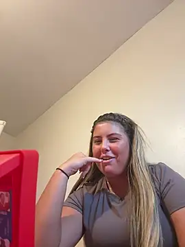 hiddensecretxx online show from July 17, 2026, 7:41 pm