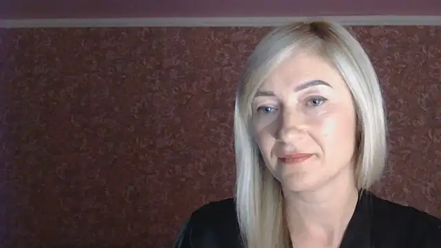 moonlightAnna online show from July 23, 2026, 10:19 pm