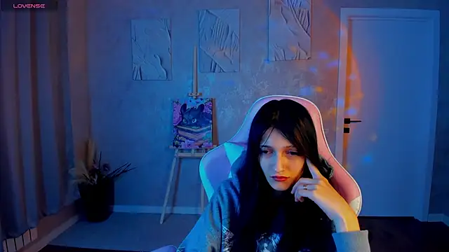 Emily Carteri online show from July 28, 2026, 12:18 am