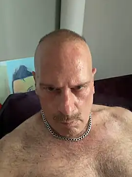 Snapshot of DadFurTitPig chatting on June 29, 2026, 12:05 pm DadFurTitPig online show from June 29, 2026, 12:05 pm