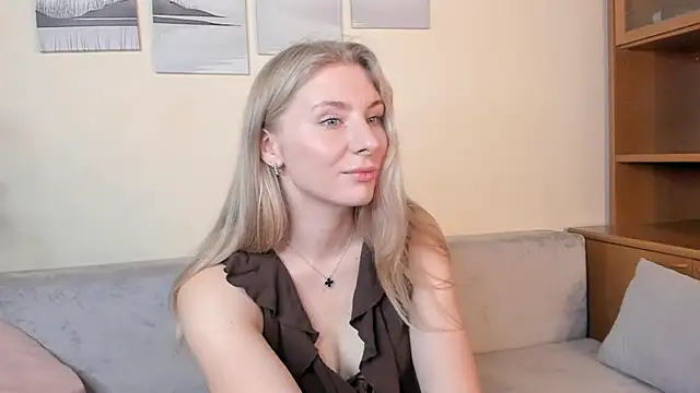 Snapshot of Ashen_Marrow chatting on July 7, 2026, 5:21 am Ashen Marrow online show from July 7, 2026, 5:21 am