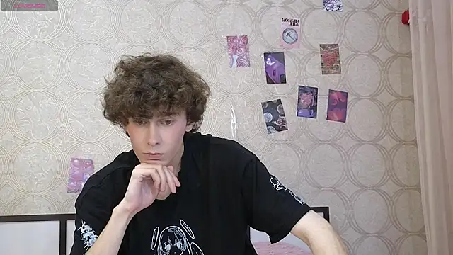 Snapshot of Liam_Winss chatting on July 7, 2026, 4:22 pm Liam Winss online show from July 7, 2026, 4:22 pm