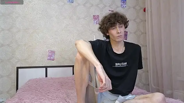 Snapshot of Liam_Winss chatting on July 12, 2026, 4:53 pm Liam Winss online show from July 12, 2026, 4:53 pm