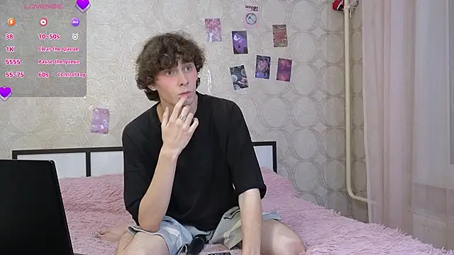 Snapshot of Liam_Winss chatting on July 24, 2026, 5:00 pm Liam Winss online show from July 24, 2026, 5:00 pm