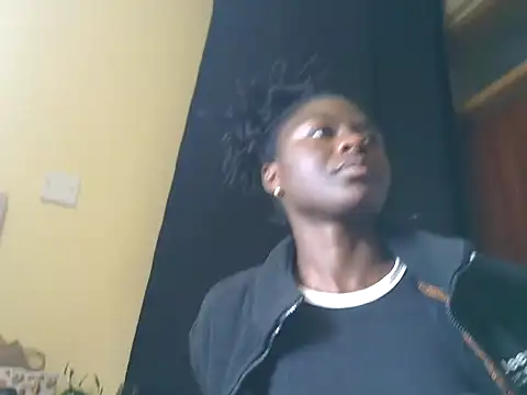 blackdiva  online show from July 19, 2026, 2:43 pm