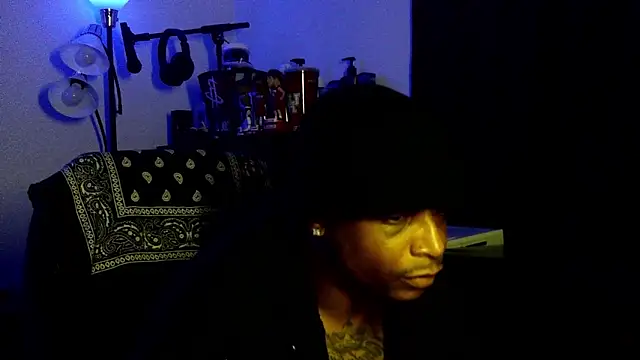 Snapshot of Rickavelli_ chatting on July 1, 2026, 4:36 am Rickavelli online show from July 1, 2026, 4:36 am