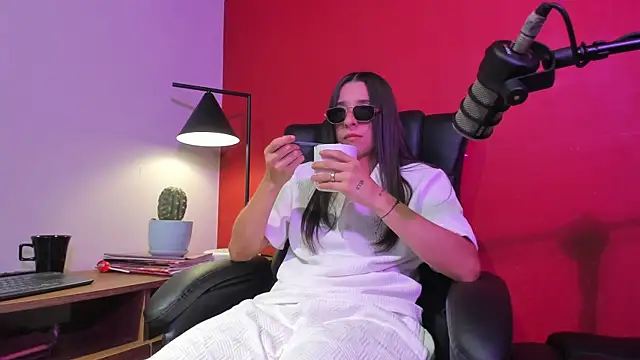 victoria zaenzz online show from July 17, 2026, 12:28 am