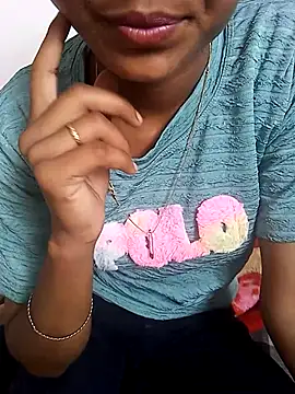 Snapshot of muskan_3202 chatting on July 24, 2026, 3:48 am muskan 3202 online show from July 24, 2026, 3:48 am
