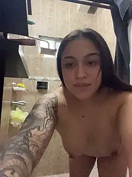 Snapshot of Lilyhotson chatting on July 28, 2026, 11:58 pm Lilyhotson online show from July 28, 2026, 11:58 pm