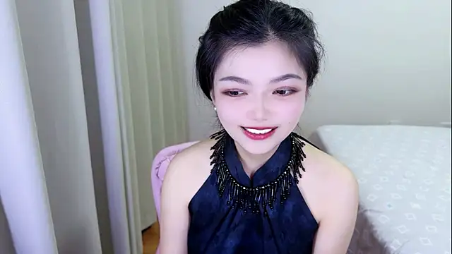 u8u8u online show from July 17, 2026, 2:45 pm