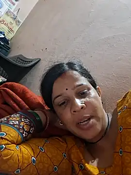 neeru190 online show from July 20, 2026, 5:44 am