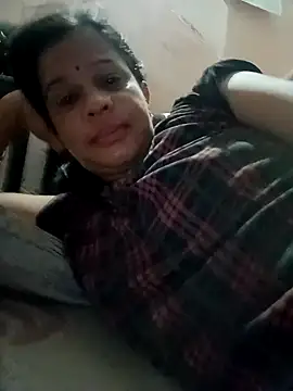 neeru190 online show from July 26, 2026, 11:44 pm
