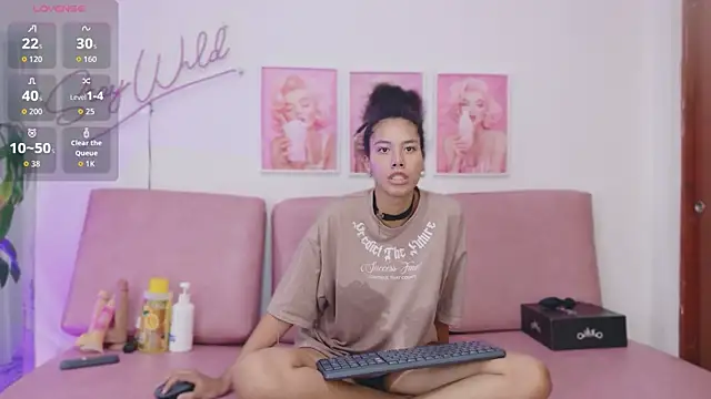 Snapshot of Hayana_Velvet chatting on July 23, 2026, 2:26 pm Hayana Velvet online show from July 23, 2026, 2:26 pm