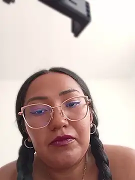 Snapshot of chells_ chatting on July 18, 2026, 3:38 pm chells online show from July 18, 2026, 3:38 pm