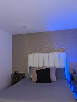 Snapshot of MaxCruz_ chatting on July 10, 2026, 8:00 pm MaxCruz online show from July 10, 2026, 8:00 pm