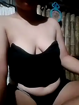 YummyPussy19 online show from July 19, 2026, 9:18 pm