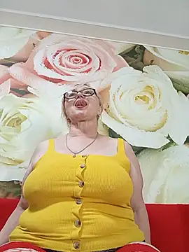 Snapshot of Rita-berry chatting on July 22, 2026, 6:00 pm Rita-berry online show from July 22, 2026, 6:00 pm