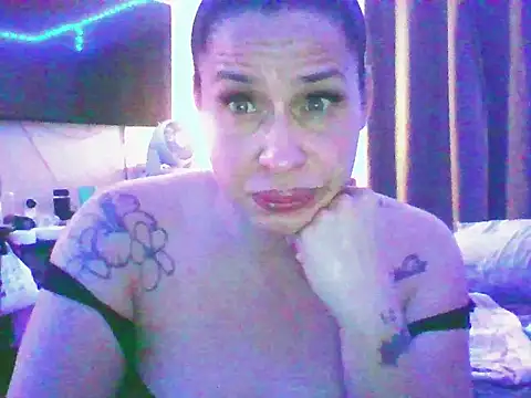 Snapshot of imisamoore69 chatting on November 30, 2025, 7:12 am imisamoore69 online show from November 30, 2025, 7:12 am