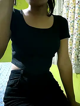 Snapshot of ZaraLuxeTS chatting on July 30, 2026, 4:50 pm ZaraLuxeTS online show from July 30, 2026, 4:50 pm