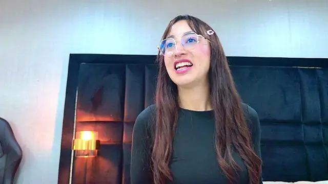AlaskaWilliams online show from July 10, 2026, 1:14 pm