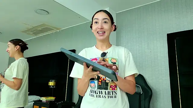 AlaskaWilliams online show from July 21, 2026, 12:07 pm