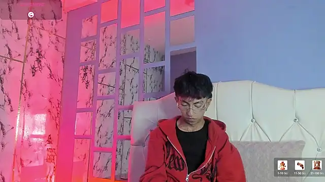 Snapshot of Dominik_lux chatting on July 30, 2026, 3:27 am Dominik lux online show from July 30, 2026, 3:27 am