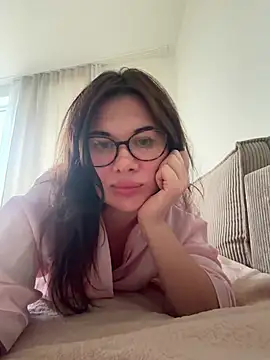 Snapshot of Sophie_Virginia chatting on July 15, 2026, 6:46 pm Sophie Virginia online show from July 15, 2026, 6:46 pm