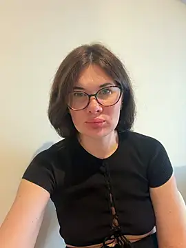Snapshot of Sophie_Virginia chatting on July 17, 2026, 6:24 pm Sophie Virginia online show from July 17, 2026, 6:24 pm