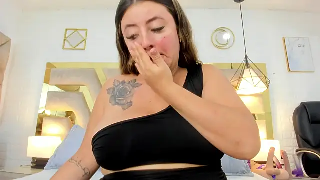 Snapshot of tania_brown01 chatting on July 18, 2026, 7:17 pm tania brown01 online show from July 18, 2026, 7:17 pm