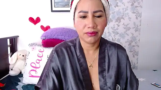 Snapshot of vanessacuter chatting on July 20, 2026, 4:31 pm vanessacuter online show from July 20, 2026, 4:31 pm
