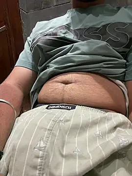 Snapshot of hottie_daddy chatting on July 20, 2026, 5:37 pm hottie daddy online show from July 20, 2026, 5:37 pm