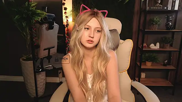 Aliselle online show from July 15, 2026, 3:28 pm
