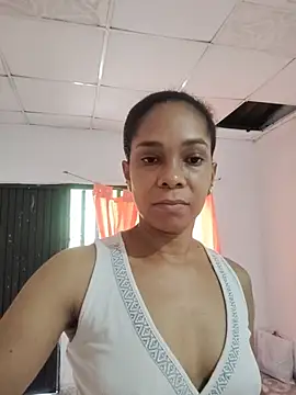 AstridMonroee online show from July 21, 2026, 1:35 pm