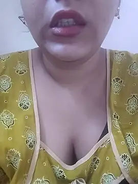 Snapshot of arushi9490 chatting on July 24, 2026, 10:35 am arushi9490 online show from July 24, 2026, 10:35 am