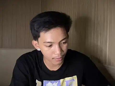 YourcumBoy77 online show from July 14, 2026, 2:12 pm