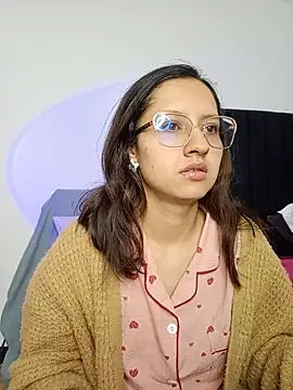 JustVeroo online show from July 15, 2026, 5:12 am
