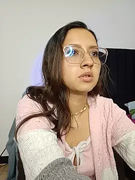 JustVeroo online show from July 16, 2026, 5:46 am