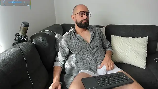 ezequiel mobland online show from July 10, 2026, 1:36 pm