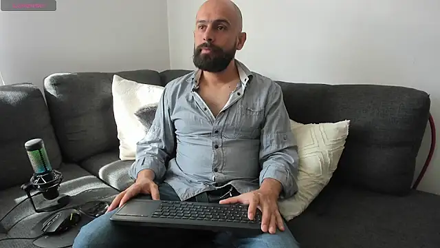 ezequiel mobland online show from July 14, 2026, 1:17 pm