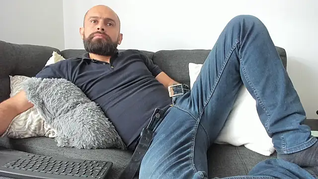 ezequiel mobland online show from July 26, 2026, 2:02 pm