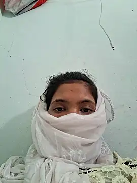 Snapshot of Sexy-pari1 chatting on July 5, 2026, 1:34 am Sexy-pari1 online show from July 5, 2026, 1:34 am