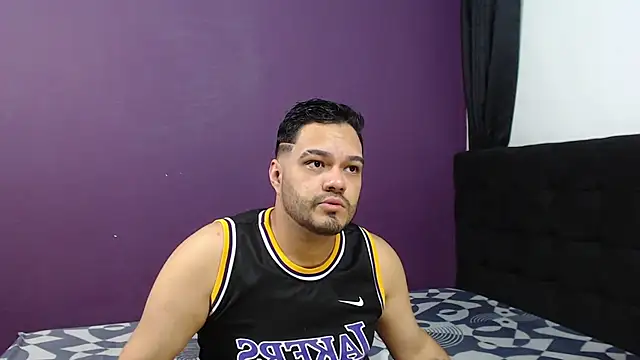 Snapshot of Alejandro_db chatting on July 23, 2026, 6:11 am Alejandro db online show from July 23, 2026, 6:11 am