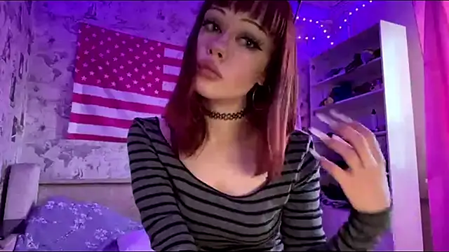 JenineAlatorre online show from July 15, 2026, 4:12 pm