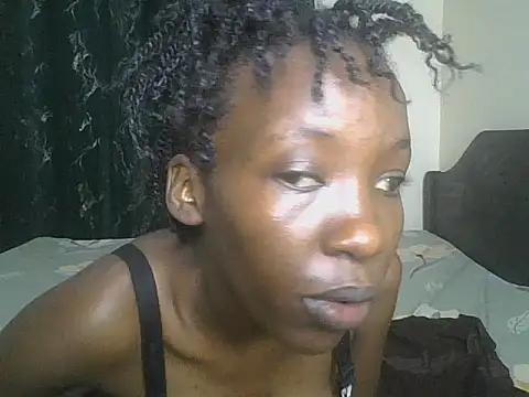 Snapshot of fynfunn chatting on July 7, 2026, 7:29 pm fynfunn online show from July 7, 2026, 7:29 pm