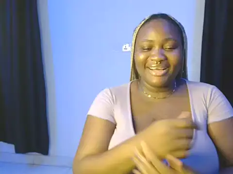 Snapshot of pettyswitna chatting on July 25, 2026, 5:54 pm pettyswitna online show from July 25, 2026, 5:54 pm